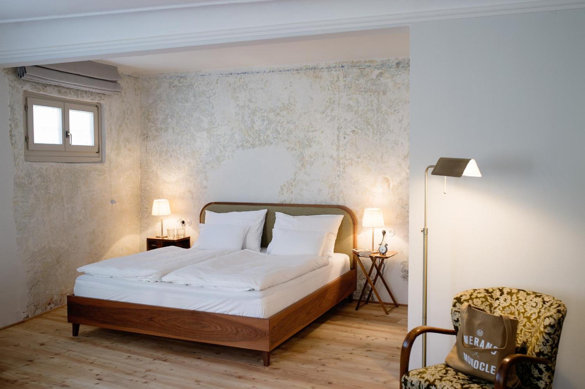 1477 Reichhalter Bed and Breakfast Lana Exteriör bild